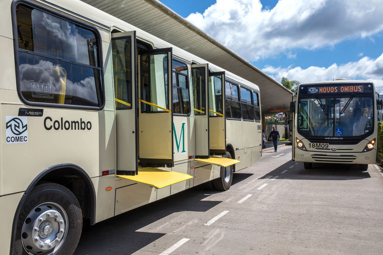 modelo ônibus multimodal