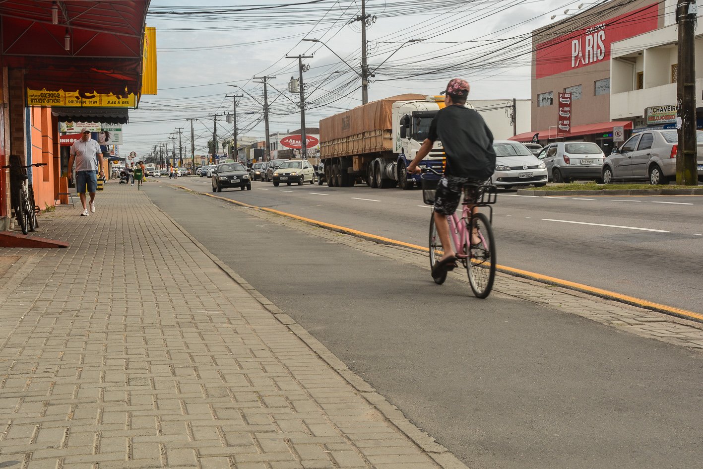 Avenida Iraí Calçada