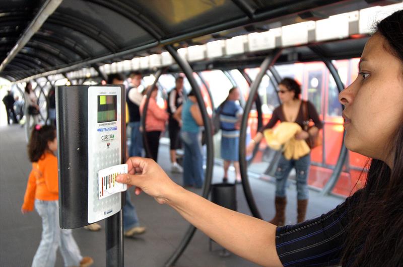 Créditos do cartão-transporte nos terminais