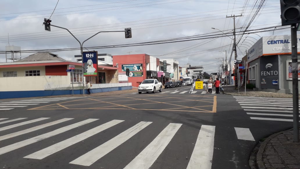 Rua Xavier da Silva Mudança de sentido no Centro