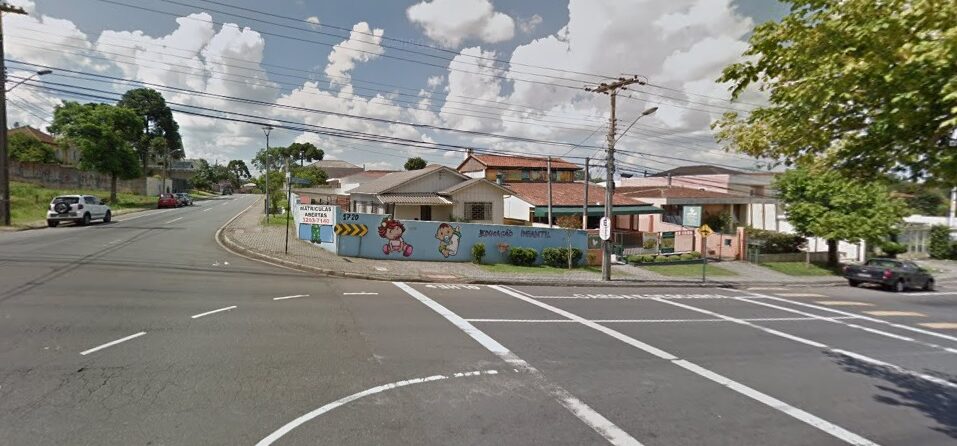 Cruzamento no bairro Mercês