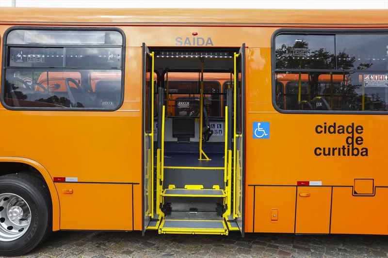 Cidade ônibus Porta