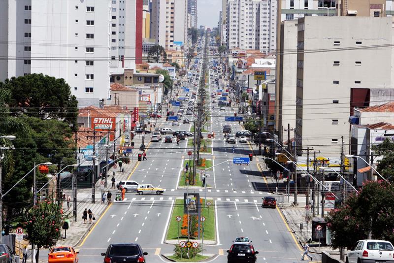 Avenida Visconde de Guarapuava Trânsito