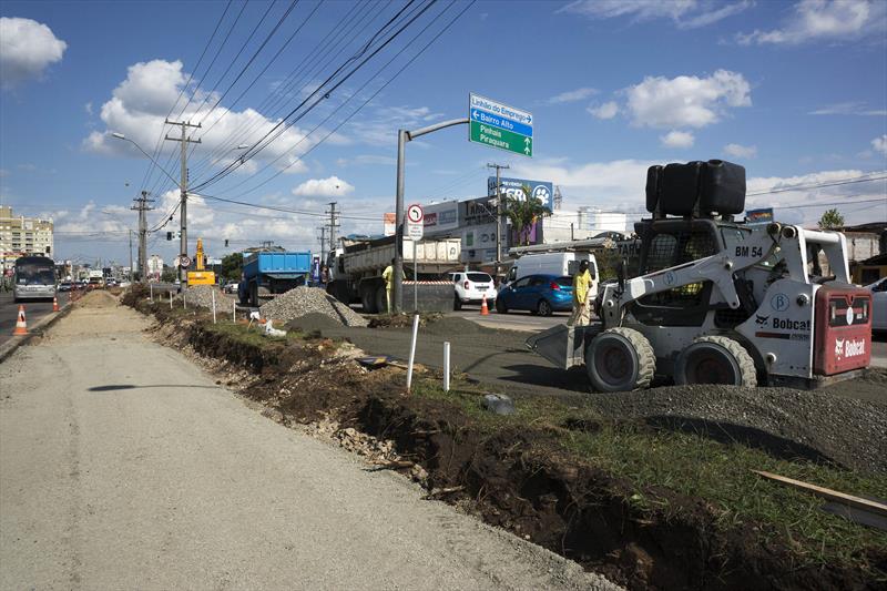 Obras na Victor Ferreira do Amaral