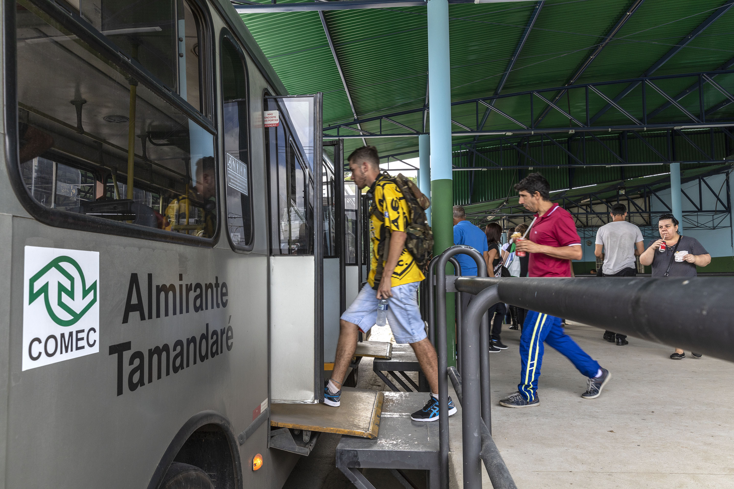 Campo Magro Reforço Linhas Metropolitanas