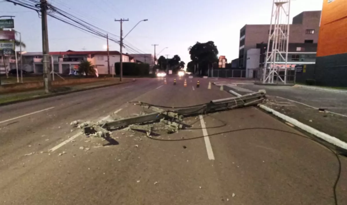 carro poste capão raso