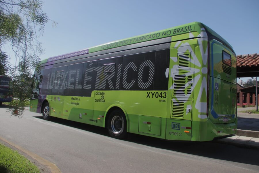 ônibus elétricos