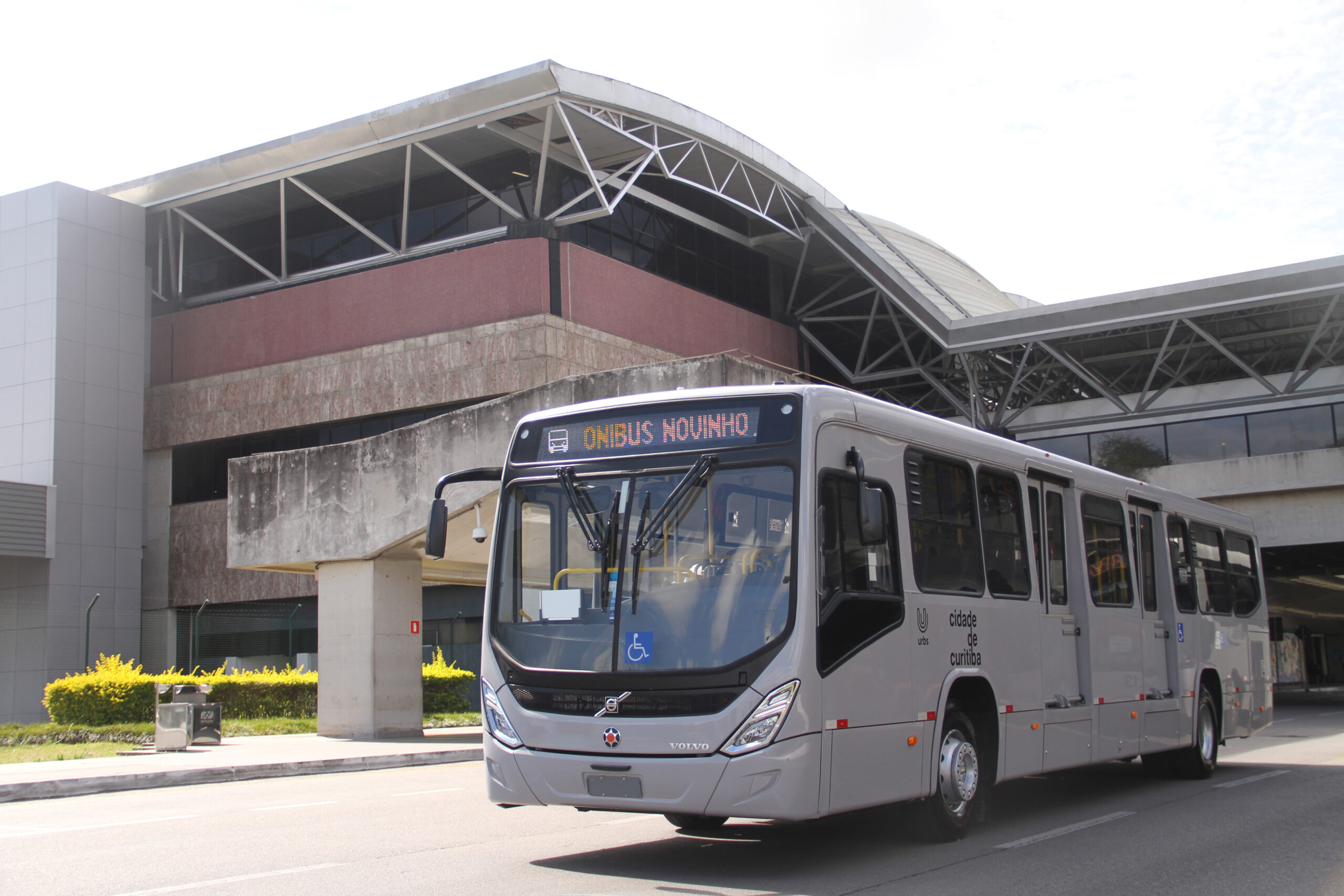 volvo novo bus