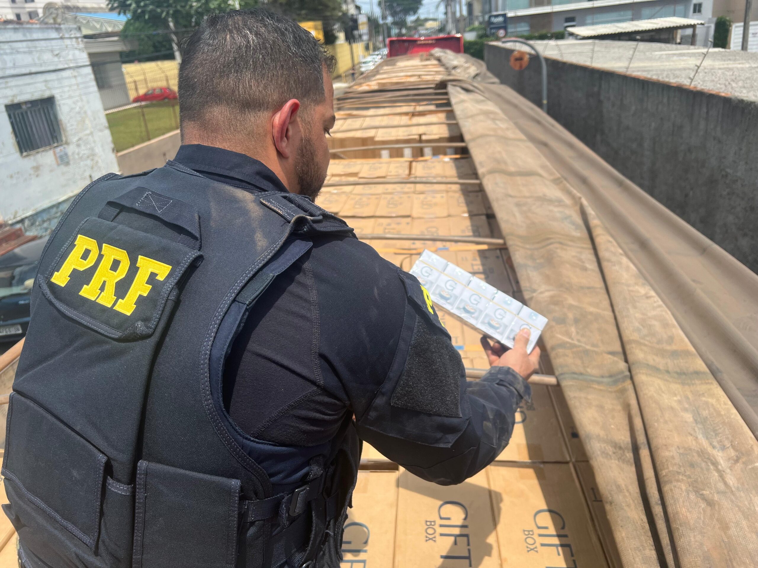 motorista foi preso por contrabando