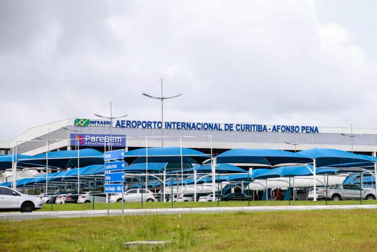 aeroporto afonso pena
