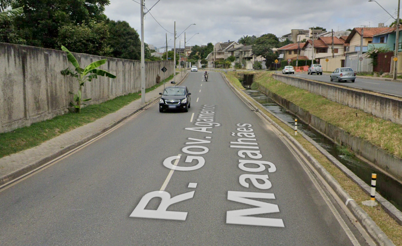 Rua Governador Agamenon Magalhães no Cristo Rei