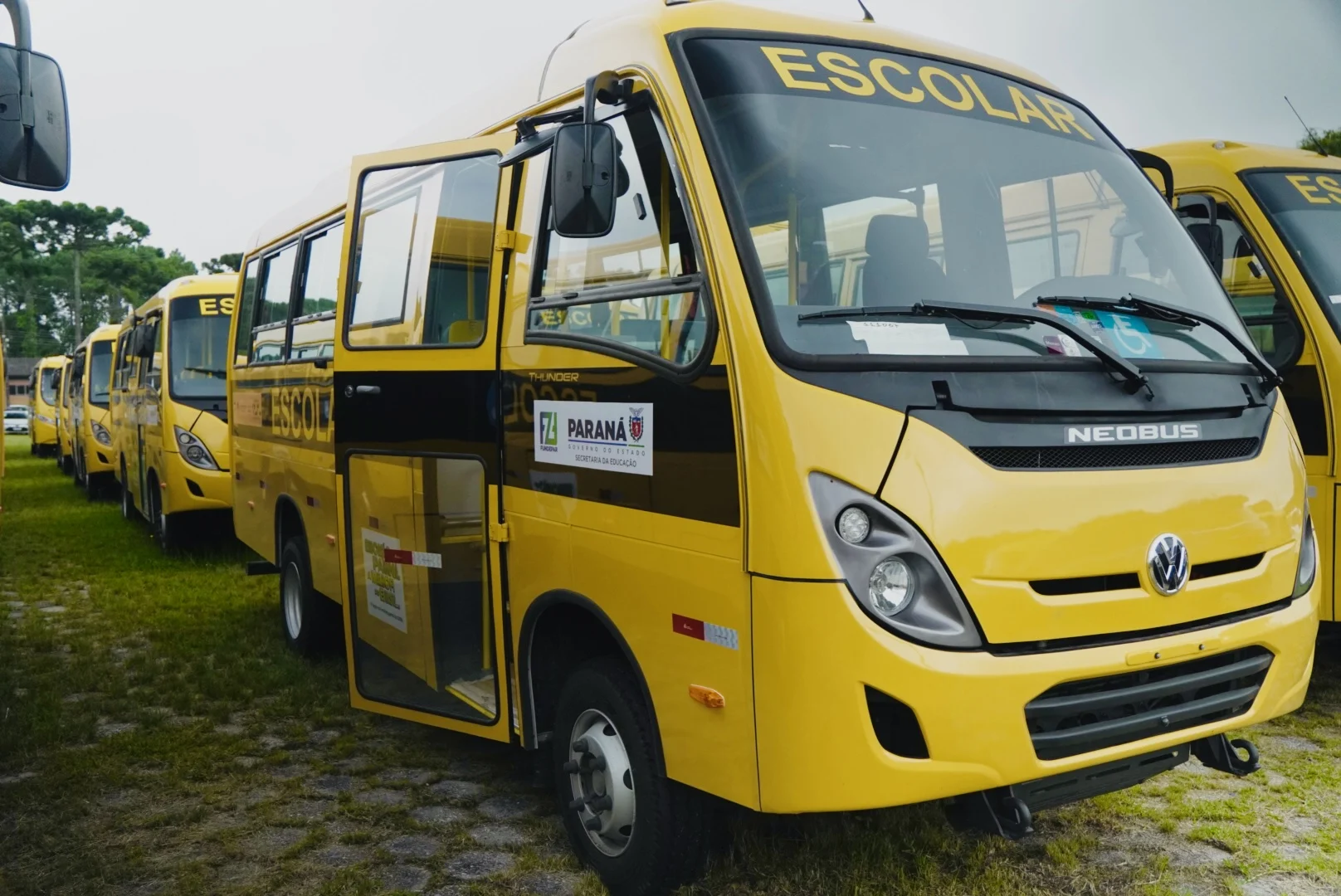 ônibus escolar itaperuçu