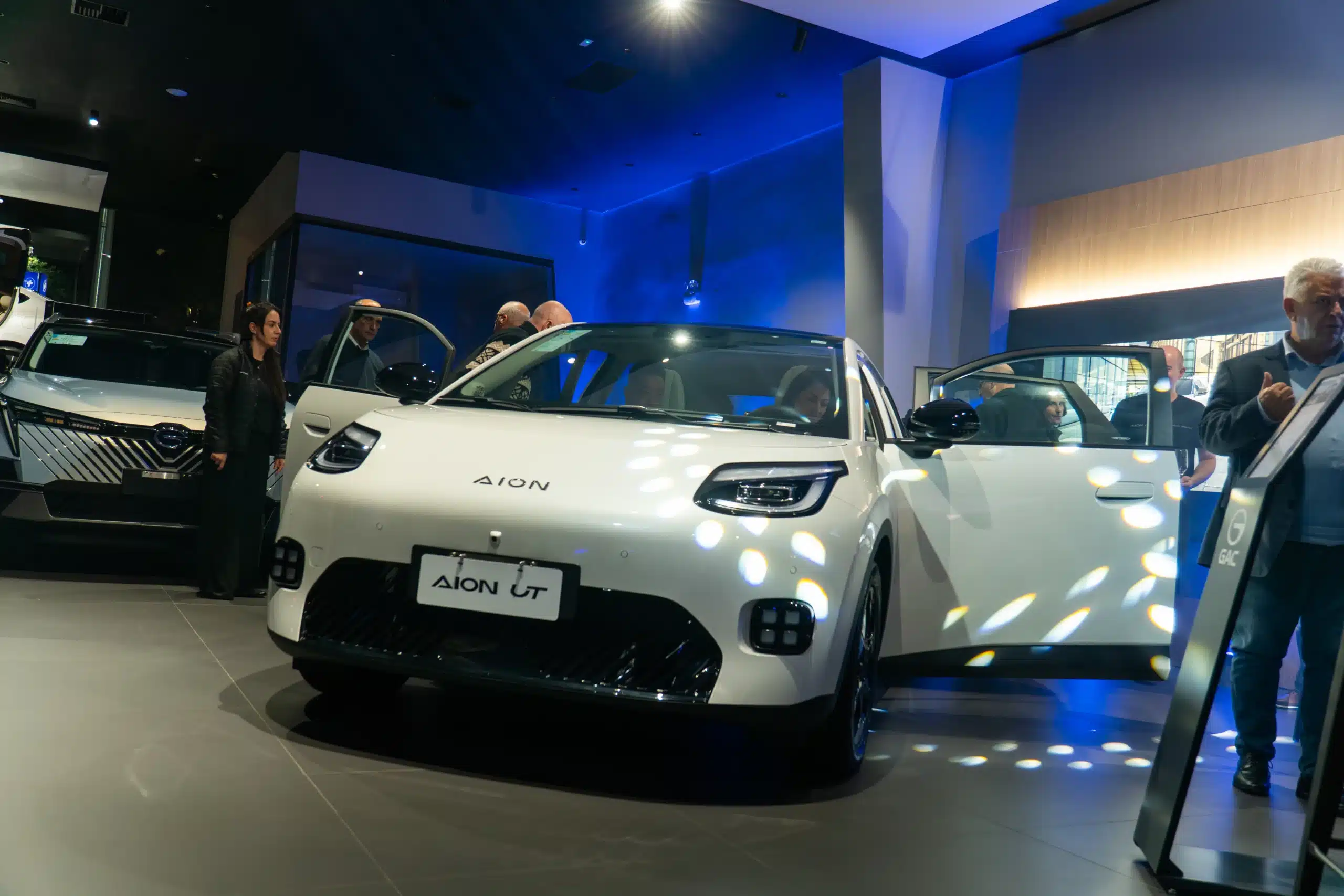 carros elétricos Lançamento do Aion UT na GAC Servopa